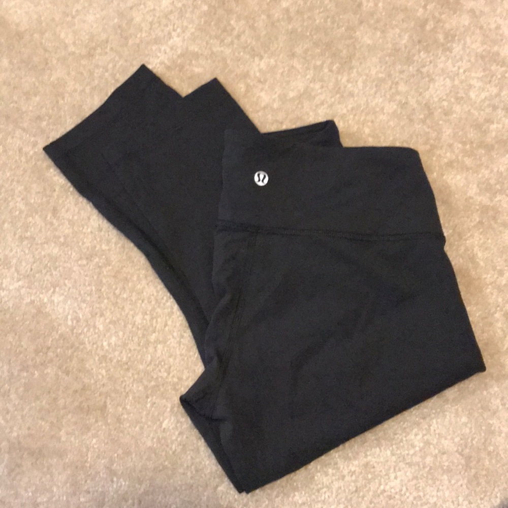 LuluLemon black leggings!